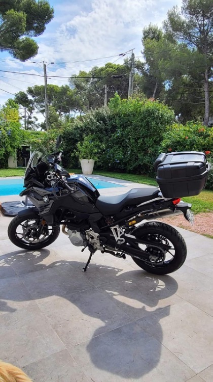 BMW F 750 GS - Grand Angle