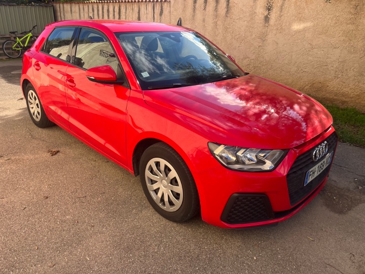 AUDI A1 SPORTBACK Rouge - Droite
